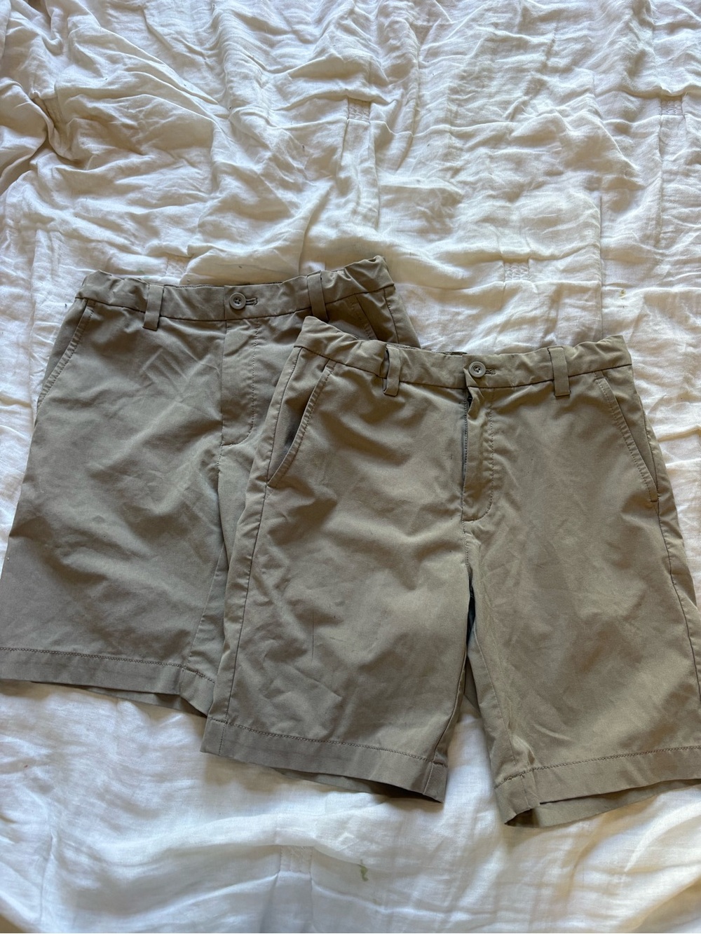2 Boys Khaki Shorts (8)